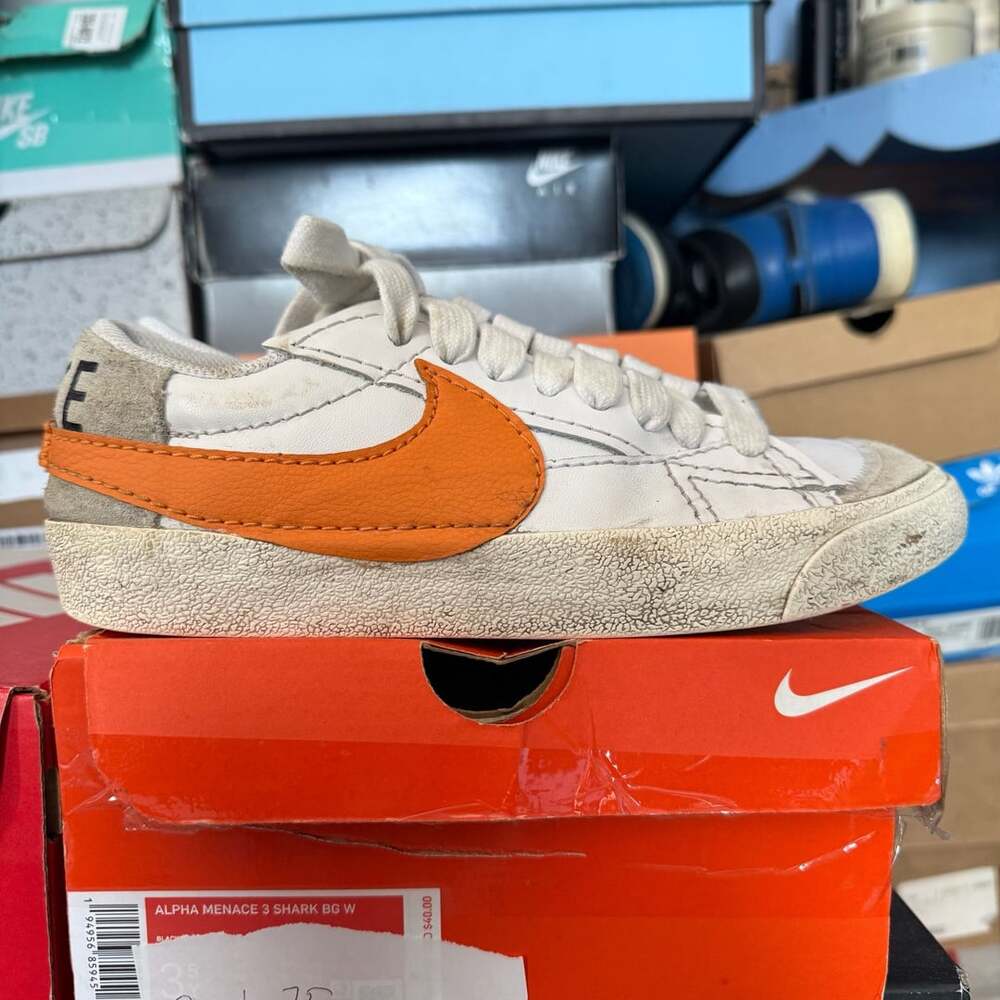 Nike Blazer Low '77 Jumbo White Alpha Orange DN2158-100